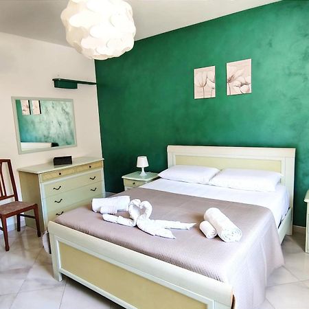 Casa Delle Camelie Apartment Чефалу Екстериор снимка